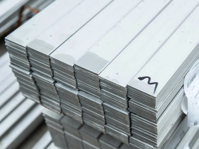 Flat steel
