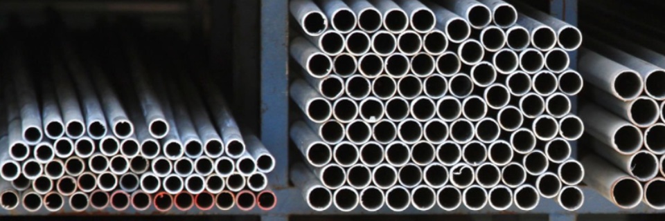 Galvanized steel pipes of different sizes Galvanized steel pipes of different sizes